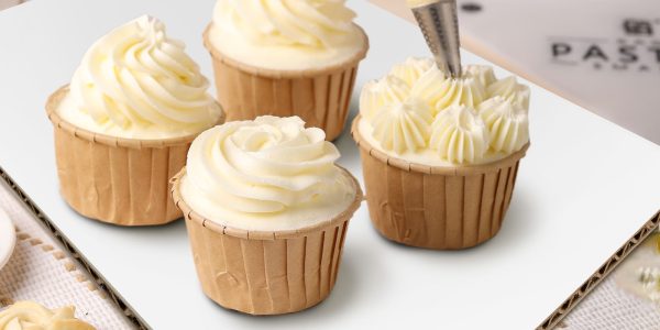 Disposable Cake Boards for Cakes, Cupcakes & More  Food-Safe & Oil-Proof (3)
